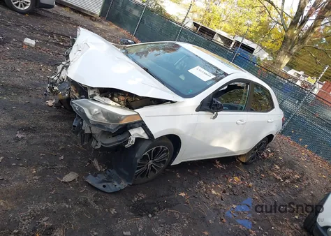 2015 Toyota Corolla S Premium z USA, uszkodzony, nr VIN 2T1BURHE6FC253596